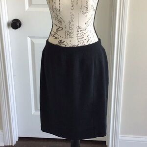 Ellen Tracy Classic black knit skirt with elastic waist Sz M